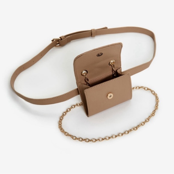 NWT Bebe Camile Beige Micro Fannypack - Picture 3 of 3